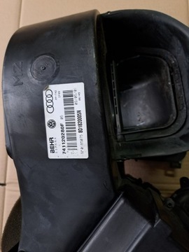 8D1820005N POUZDRO RADIÁTORU VOLKSWAGEN PASSAT B5 FL 1.8 TURBO MOTOREK