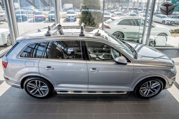 AUDI Q7 2015+ БОКОВЫЕ ПОДНОЖКИ OEM НАКЛАДКА