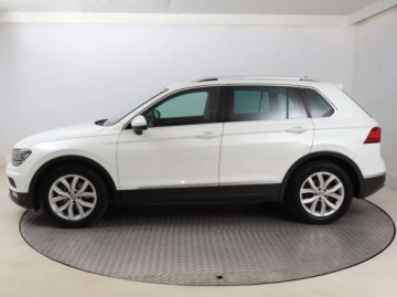 Volkswagen Tiguan II SUV 2.0 TDI 150KM 2017 VW Tiguan 2.0 TDI, DSG, Navi, Klima, Klimatronic, zdjęcie 2