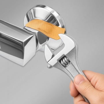 Смеситель для душа MATTE BLACK + душевой набор VETTÄ RAIN