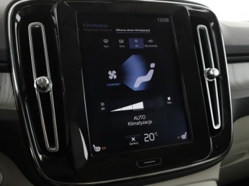 Volvo XC40 Crossover 2.0 D3 150KM 2018 Volvo XC 40 2.0D Automat Inscription Navi Tempomat, zdjęcie 26