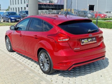 Ford Focus III Hatchback 5d facelifting 1.0 EcoBoost 125KM 2017 Ford Focus 1.0 EcoBoost 125Ps ST-Line Navi Kamera Piekny Gwarancja 125KM, zdjęcie 31