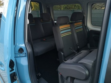 Volkswagen Caddy III Kombi Facelifting 1.6 TDI 102KM 2013 Volkswagen Caddy 1.6 TDI 102KM Long Klimatronic, zdjęcie 16