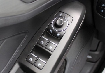 Ford Focus IV Kombi Facelifting 1.0 EcoBoost MHEV 155KM 2022 Ford Focus 1.0 EcoBoost Hybrid 155KM M6 TitaniumX SalonPL SerwisASO FVmarza, zdjęcie 31