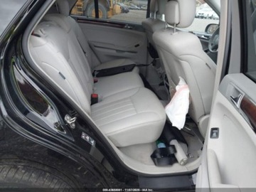 Mercedes Klasa M W164 2008 Mercedes-Benz ML 550 4Matic 2008 5.5 Benzyna 382KM, zdjęcie 7