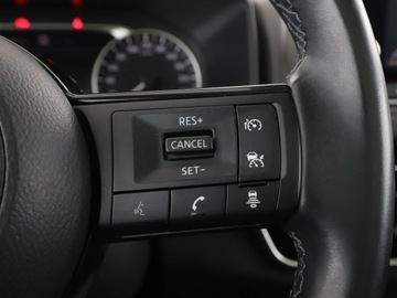 Nissan Qashqai III Crossover 1.3 DIG-T MHEV 140KM 2022 Nissan Qashqai mHEV panorama ACC klima-auto, zdjęcie 27