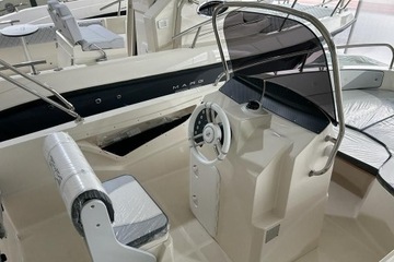 Новая моторная лодка OPEN: Trimarchi AMUNI - 6.00м/7 человек - boatcenter.pl