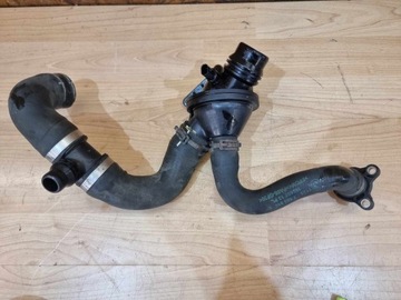BMW F25 N20 POUZDRO TERMOSTATU HADICE PŘÍVODY KOMPLET
