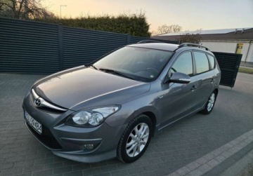 Hyundai i30 I CW Facelifting 1.6 CRDi 90KM 2012 Hyundai i30 Przeglad i ubezpieczenie do Sierpnia. 1.6 Diesel 90KM, zdjęcie 7