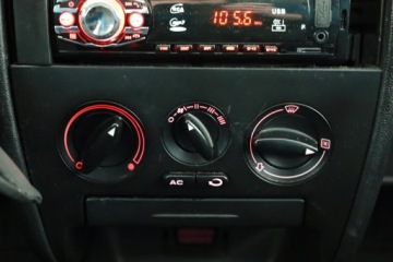 Seat Leon I Hatchback 1.6 105KM 2001 Seat Leon 1.6, Klima,ALU, El. szyby, zdjęcie 9