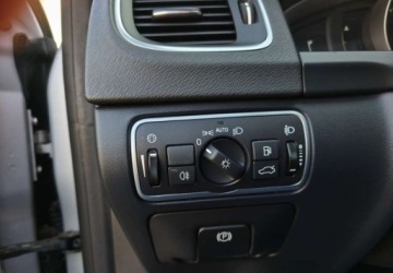 Volvo V60 I Kombi Facelifting 2.0 D2 DRIVE-E 120KM 2018 Volvo V60 Volvo V60 D2 Drive-E Momentum 2.0 Diesel 120KM, zdjęcie 16