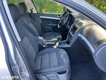 Skoda Octavia II Kombi 1.6 TDI CR DPF 105KM 2010 Skoda Octavia Skoda Octavia 1.6 Diesel 105KM, zdjęcie 6