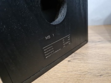 MS1 - колонки на стойке