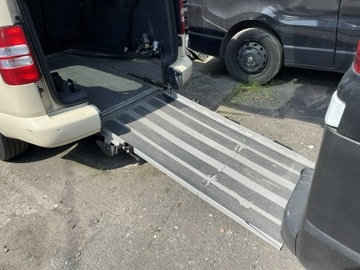 Volkswagen Caddy III Kombi Facelifting 2.0 TDI 140KM 2015 Volkswagen Caddy Niepełnosprawnych inwalida, zdjęcie 18