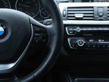 BMW Seria 3 F30-F31-F34 Limuzyna Facelifting 1.5 318i 136KM 2016 BMW 3 318 i, Salon Polska, Serwis ASO, Klima, zdjęcie 22