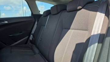 Opel Astra J Sports Tourer Facelifting 1.4 Turbo ECOTEC 140KM 2015 Opel Astra Duża Navi Podgrzewana Kierownica, zdjęcie 19