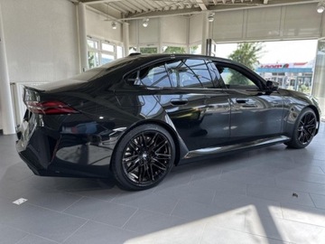 BMW Seria 5 G90-91 M Sedan 4.4 V8 727KM 2025 BMW Seria 5 M5 Sedan 4.4 (727KM) 2025, zdjęcie 4