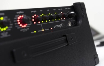 КОМБО-УСИЛИТЕЛЬ PEAVEY VYPYR X1 С ЭФФЕКТАМИ ДЛЯ АКУСТИЧЕСКОЙ БАС-ГИТАРЫ