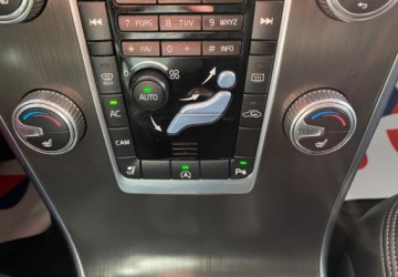 Volvo XC60 I SUV Facelifting 2.0 D4 DRIVE-E 181KM 2015 Volvo XC 60 Gwarancja Bezwypadkowy Serwisowany Zarejestrowany 2.0 Diesel, zdjęcie 8