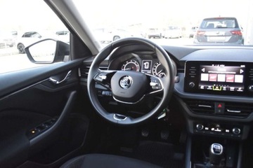 Skoda Kamiq Crossover 1.0 TSI 110KM 2023 Skoda Kamiq SalonPL TSI 110KM Ambition Comfort Tech ACC FullLED Gwarancja, zdjęcie 9