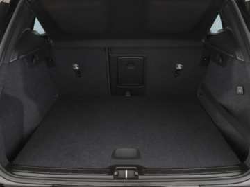Volvo XC40 Crossover 2.0 D4 190KM 2020 Volvo XC 40 Momentum D4 automat 4x4 skóra navi, zdjęcie 19