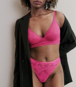 Majtki Triumph Bright Spotlight High Leg String 42