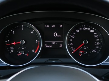 Volkswagen Passat B8 Variant 2.0 TDI 150KM 2015 VW Passat 2.0 TDI, Automat, Navi, Klima, zdjęcie 10
