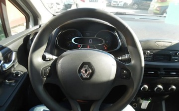 Renault Clio IV Hatchback 5d ENERGY dCi 90KM 2015 Renault Clio 2015r, 1.5DCI, Uszkodzony tyl i delikatnie przod. Jezdzi, zdjęcie 10