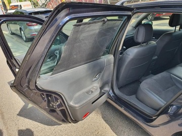 Renault Laguna II Kombi 2.0 dCi 175KM 2006 Renault Laguna COMBI, 2.0 Diesel, 175KM, wersja Privilege 2006r, zdjęcie 17