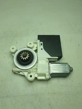MOTOREK OKNO PRAVÝ ZADNÍ VOLVO V50 30710149