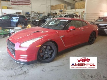 Nissan GT-R 2015 Nissan GT-R 2015, GT-R Premium, od ubezpieczalni 3.8 Benzyna 570KM