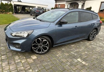 Ford Focus III Kombi Facelifting 1.5 TDCi 120KM 2018 Ford Focus Ford Focus 1.5 EcoBlue Start-Stopp-System ST-LINE X 1.5 Diesel