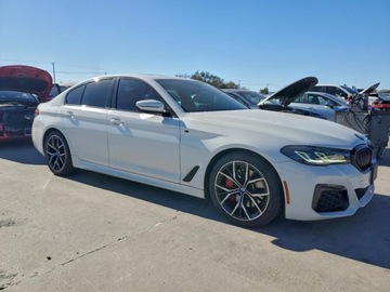 BMW Seria 5 G30-G31 2021 BMW Seria 5 530xi 2021 2.0l 2.0 Benzyna 248KM, zdjęcie 4