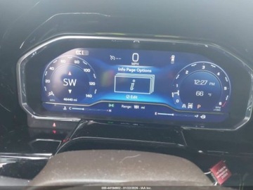 Chevrolet Silverado II 2024 Chevrolet Silverado 1500 Short Bed Lt Trail Boss 2024 5.3 Benzyna 355KM, zdjęcie 10