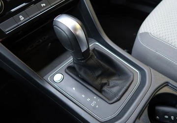 Volkswagen Touran III 1.5 TSI EVO 150KM 2020 Volkswagen Touran Salon Polska, ASO, PDC, Navi, Climatronic, DSG, FVAT23, zdjęcie 28