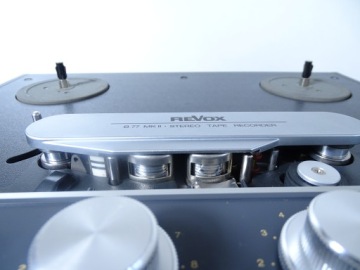 REVOX B77 MK II 4-ДОРОЖНЫЙ КАТУШЕННЫЙ МАГНИТОФОН
