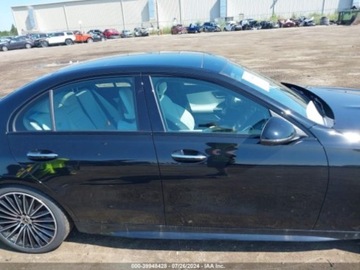 Mercedes 2022 Mercedes-Benz Klasa C 2022r, 4Matic, 2.0L 2.0 Benzyna 255KM, zdjęcie 4