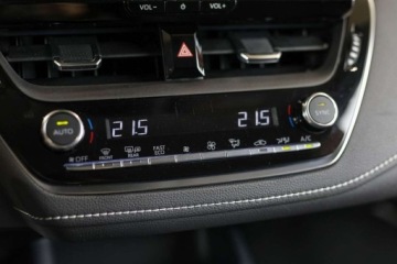 Toyota Corolla XII Sedan Facelifting 1.8 Hybrid 140KM 2023 Toyota Corolla 1.8 Hybrid Comfort 1.8 Hybryda 140KM, zdjęcie 23