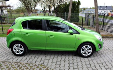 Opel Corsa D Hatchback 5d Facelifting 1.4 87KM 2013 Opel Corsa 1.4 i Tapiercka czesciowo skorzana Klima 1 rok gwarancji, zdjęcie 3
