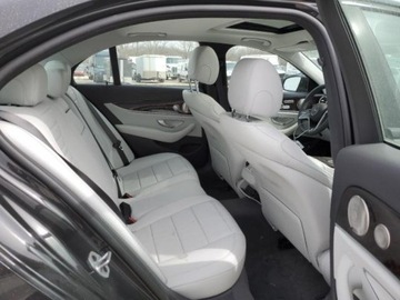 Mercedes Klasa E W214 2023 Mercedes-Benz Klasa E 2023r., E 450 4MATIC, od ubezpieczalni 3.0 Benzyna, zdjęcie 8