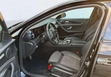 Mercedes Klasa E W213 Limuzyna 2.0 220d 194KM 2019 Mercedes-Benz Klasa E 195KM 220d 4matic salon Polska kamera 2.0 Diesel, zdjęcie 6