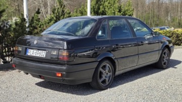 Volkswagen Passat B3 Sedan 1.8 90KM 1990 Volkswagen Passat Pierwszy wlasciciel, Samochod dyskoteka - zobacz zdjecia, zdjęcie 5