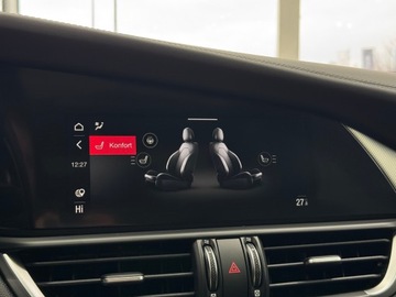 Alfa Romeo Giulia II Sedan Facelifting 2023 2.0 GME Turbo 280KM 2024 Alfa Romeo Giulia Q4 Veloce / Harman/kardon / Szyb, zdjęcie 32