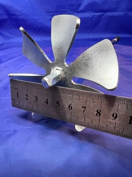 Смеситель смолы не аэрирует эпоксидную смолу.