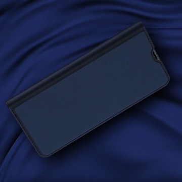 Фирменный чехол для iPhone 11 Pro Max с кожаным клапаном