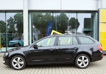 Skoda Octavia II Kombi Facelifting 1.6 TDI CR DPF 105KM 2013 Skoda Octavia 4WD, Climatronic, tempomat, g.fotele, PDC 1.6 Diesel 105KM, zdjęcie 1