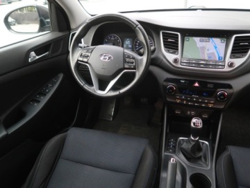 Hyundai Tucson III SUV 1.6 GDI 132KM 2016 Hyundai Tucson 1.6 GDI, Salon Polska, zdjęcie 6