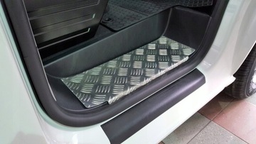 FIAT DUCATO IV 2014- VRSTVA  NA STUPNĚ PRAHY