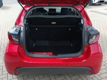 Toyota Yaris IV Hatchback Facelifting 1.5 Hybrid Dynamic Force 116KM 2026 Comfort 1.5 Hybrid 116KM | Tempomat adaptacyjny!, zdjęcie 14