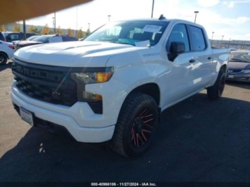 Chevrolet Silverado II 2022 Chevrolet Silverado 2022r., 4x4, 2.7L 2.7 Benzyna 310KM, zdjęcie 1